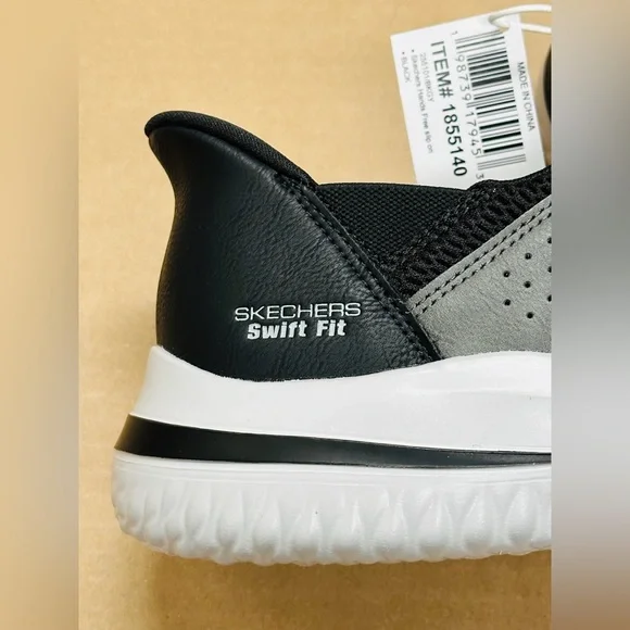 NEW- Men’s Skechers Hands Free Swift Fit (black) - Picture 7 of 11